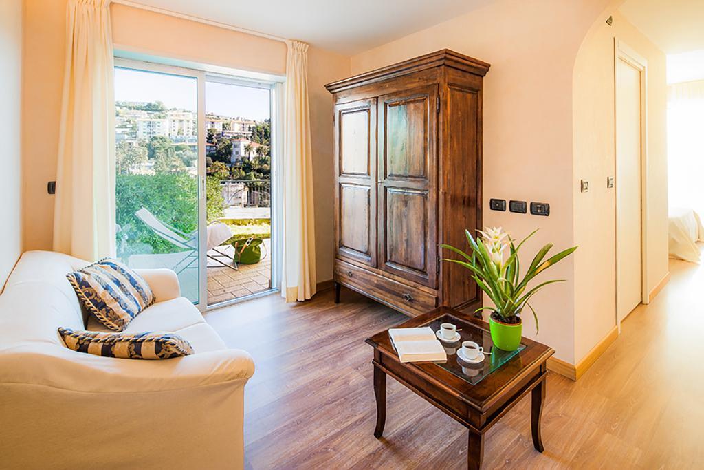 Residence Modus Vivendi Sanremo Zimmer foto